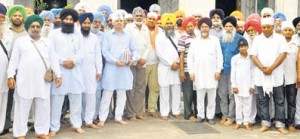 ਪਿੰਡ ਚੱਪੜਚਿੜੀ ਵਿਖੇ ਕਿਸਾਨ ਸੰਮੇਲਨ ਵਿੱਚ ਪੁੱਜੇ ਸਵਰਾਜ ਅਭਿਆਨ ਦੇ ਸਰਗਰਮ ਆਗੂ ਪ੍ਰੋ. ਮਨਜੀਤ ਸਿੰਘ, ਸਾਬਕਾ ਵਿਧਾਇਕ ਤਰਸੇਮ ਸਿੰਘ ਜੋਧਾ ਅਤੇ ਵੱਖ-ਵੱਖ ਸ਼ਹਿਰਾਂ ’ਚੋਂ ਆਏ ਲੋ