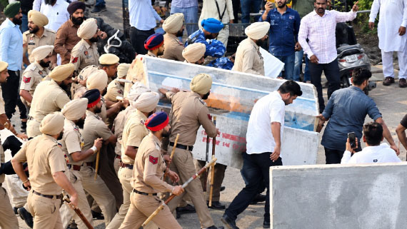 Police Stop Body From Being Taken To Protest Site