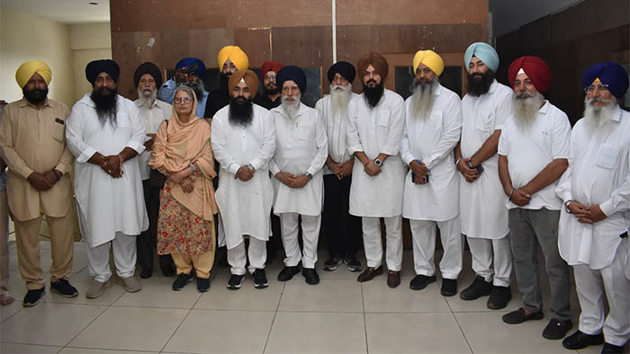 Sikh Leaders Raise Questions Over SGPC Management; 251-Member Sikh Jatha to Gather in Amritsar on October 11